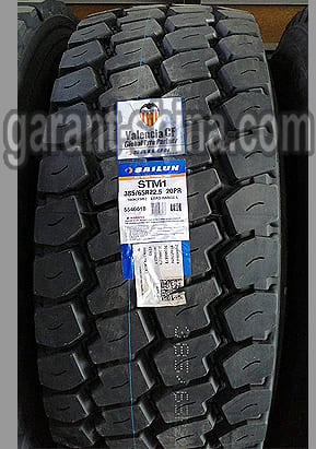 Sailun STM1 (прицеп-карьер) 385/65 R22.5 164K 24PR - Фото протектора с этикеткой